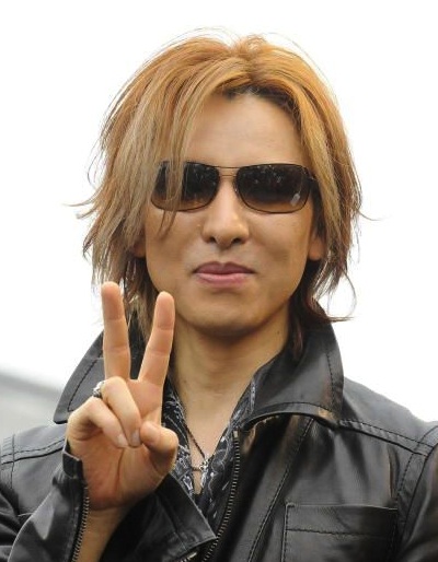 YOSHIKI